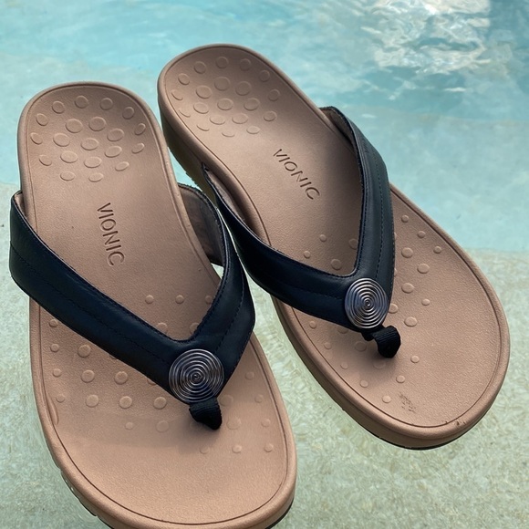 Vionic platform flip flops size 11 Pacific High tide arch support - Picture 2 of 9
